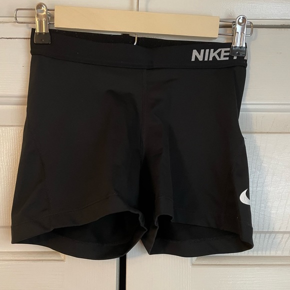 Nike Pro Shorts - Picture 2 of 6
